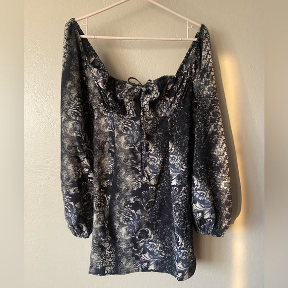 URBAN OUTFITTERS Vivienne Paisley Printed Long Sleeve Mini Dress Size Small NWT - Picture 6 of 8